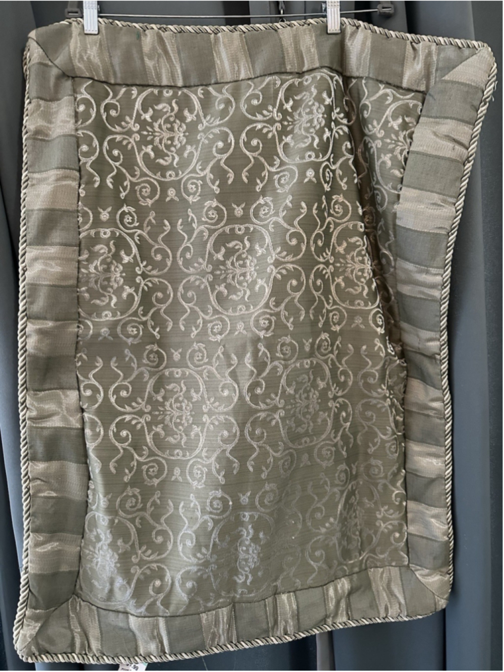 JCPenney Home Collection Pair of Standard Pillow Shams Sage Green Damask 21x27